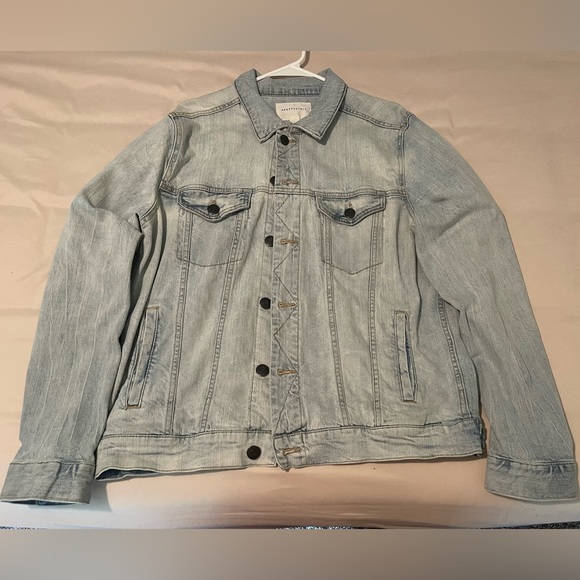 Aeropostale Jeaned Jacket - Picture 1 of 3